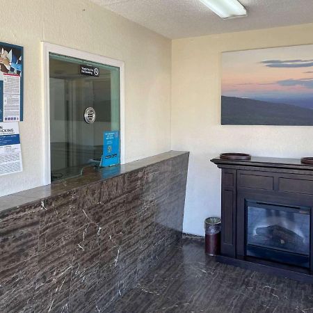 Motel 6 Richmond Ca Civic Center Екстер'єр фото